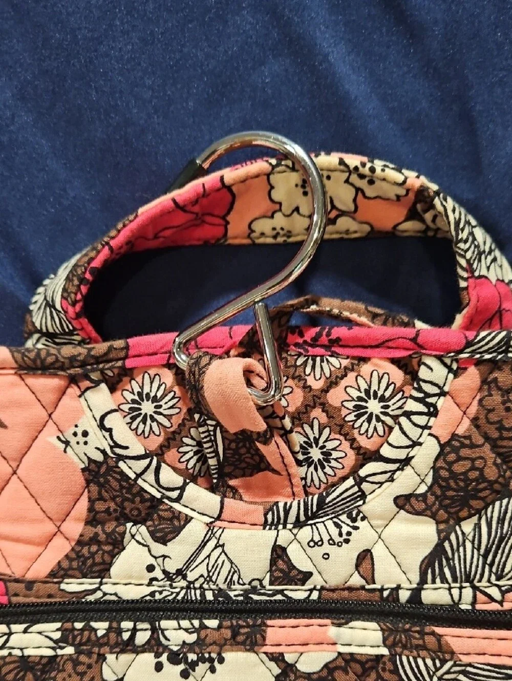 Vera Bradley Hanging Travel Organizer Bag in Retired Mocha Rouge - Picture 6 of 6